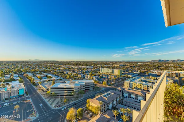 $399,000 | 207 West Clarendon Avenue, Unit 21C, Phoenix, AZ 85013