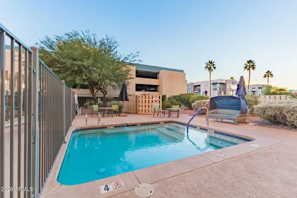$399,000 | 207 West Clarendon Avenue, Unit 21C, Phoenix, AZ 85013