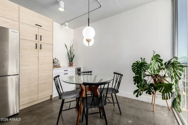 $399,000 | 207 West Clarendon Avenue, Unit 21C, Phoenix, AZ 85013