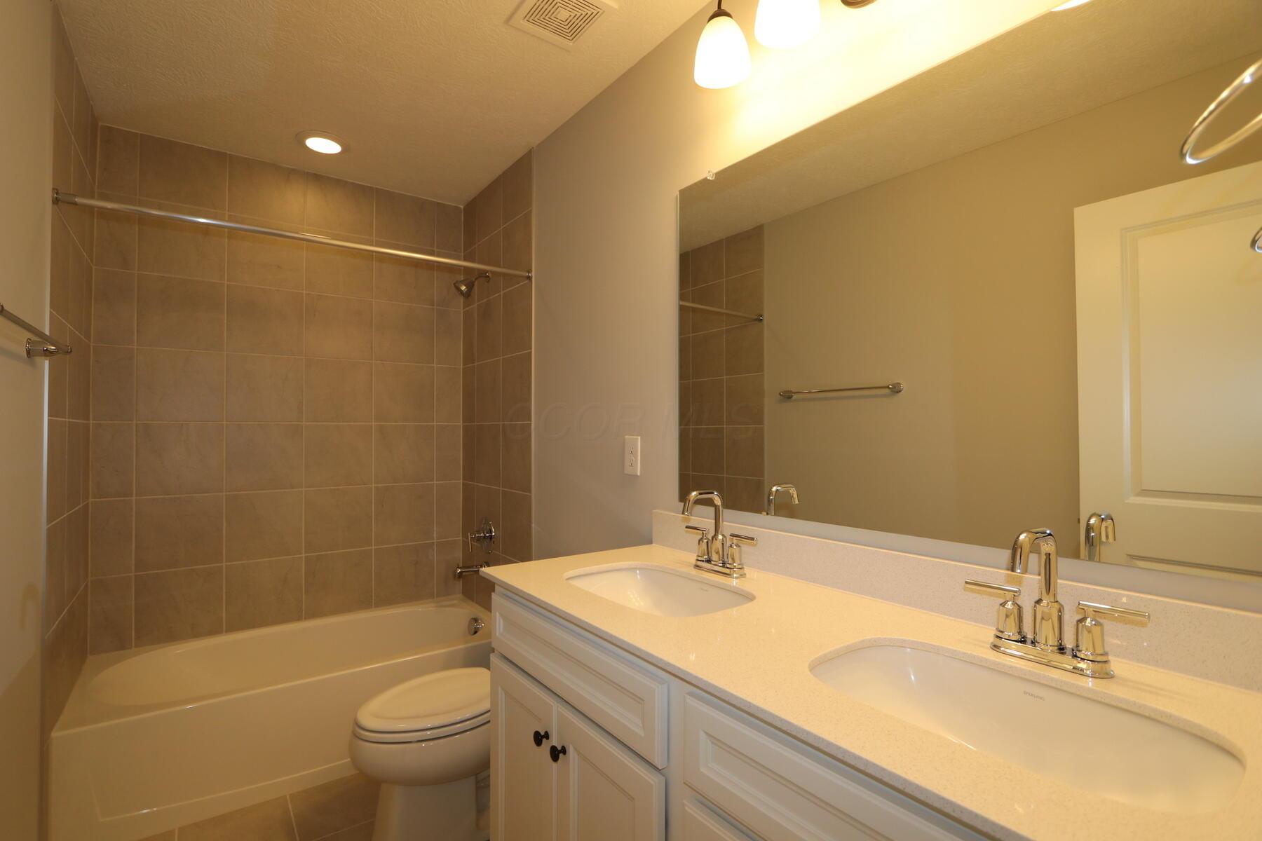 362 Cherry Hills Road Commercial Point, OH 43116 - Photo 12 of 25 Bathroom