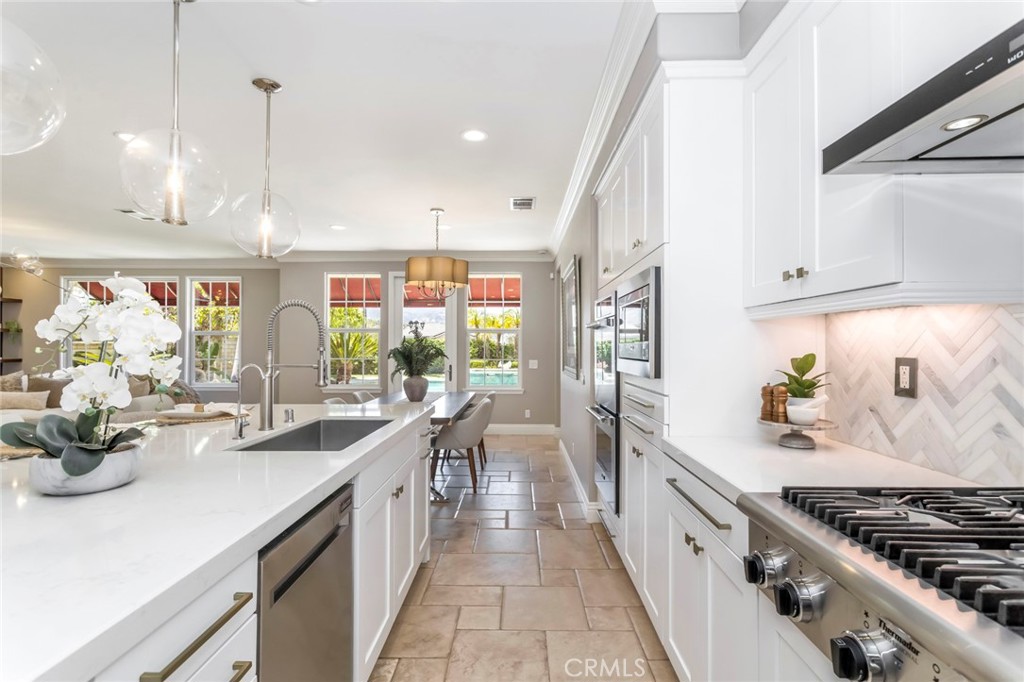 26876 Grey Place Stevenson Ranch, CA 91381 - Photo 14 of 77