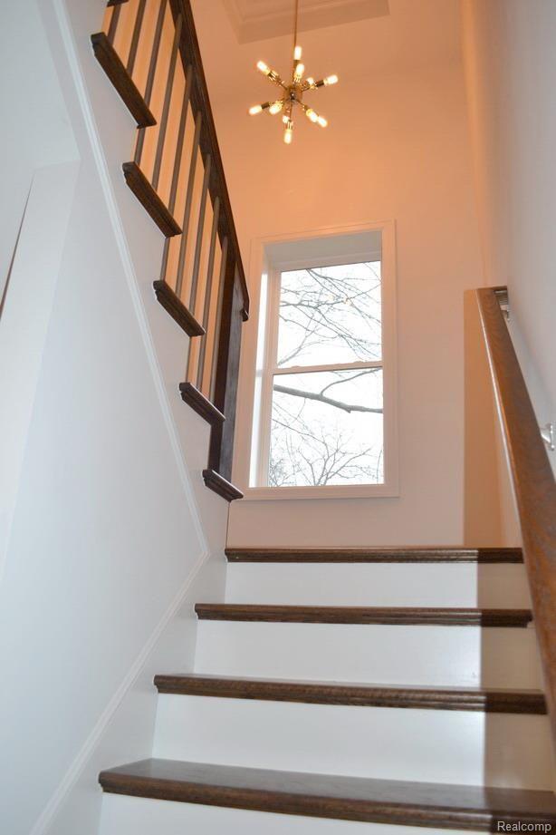 1645 Derby Road Birmingham, MI 48009 - Photo 16 of 31 Staircase