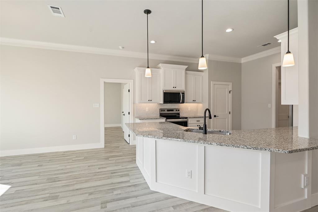 723 Cobblestone Circle Mabank, TX 75147 - Photo 7 of 31