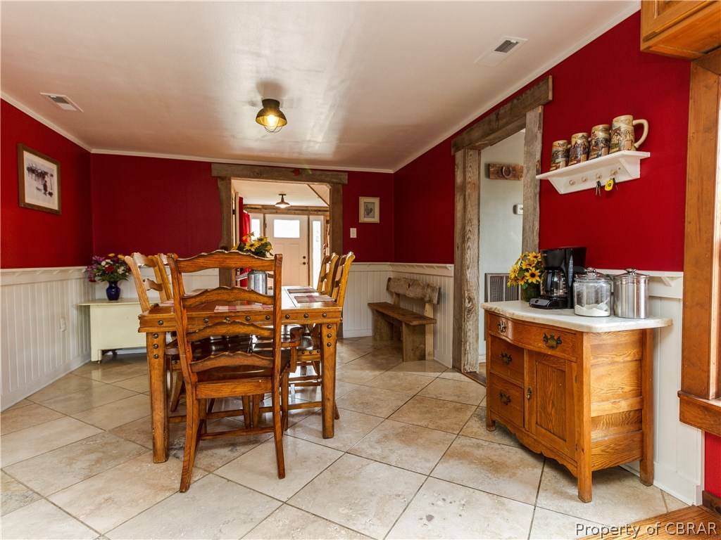 9421 Line Fence Road Hayes, VA 23072 - Photo 10 of 41 Gallery Image 10