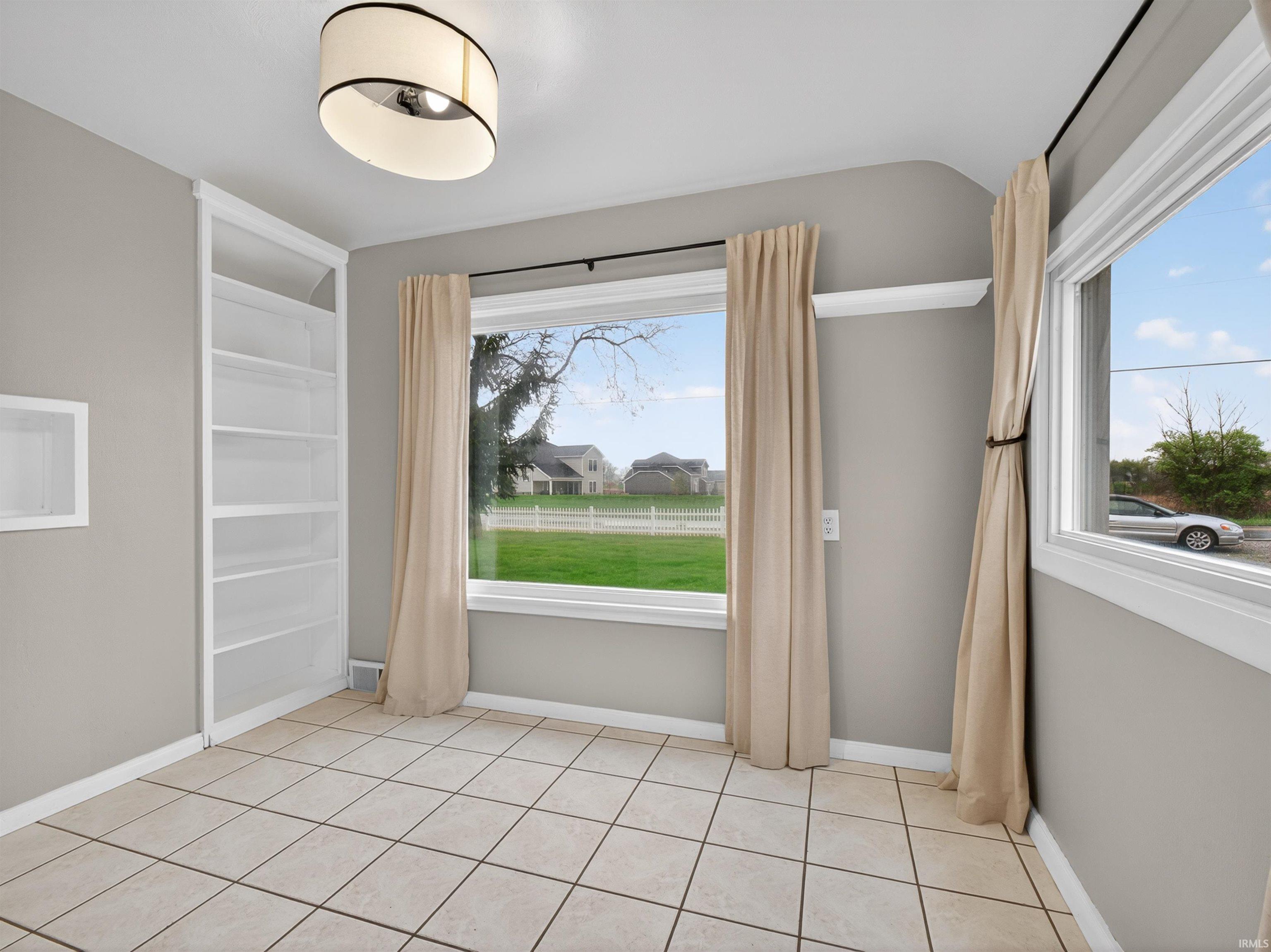 8715 Yellow River Road Fort Wayne, IN 46818 - Photo 11 of 35 Gallery Image 11