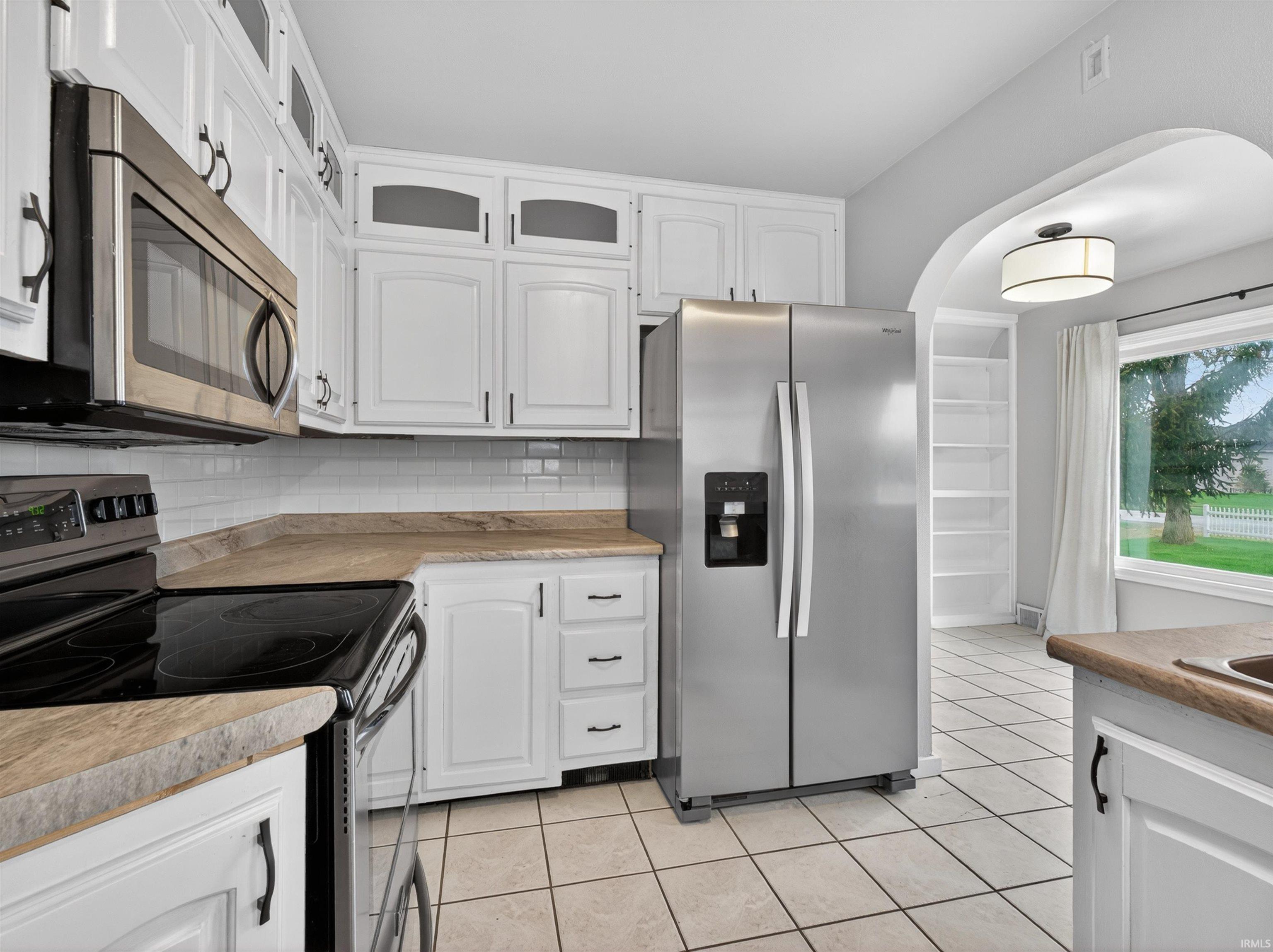 8715 Yellow River Road Fort Wayne, IN 46818 - Photo 8 of 35 Gallery Image 8