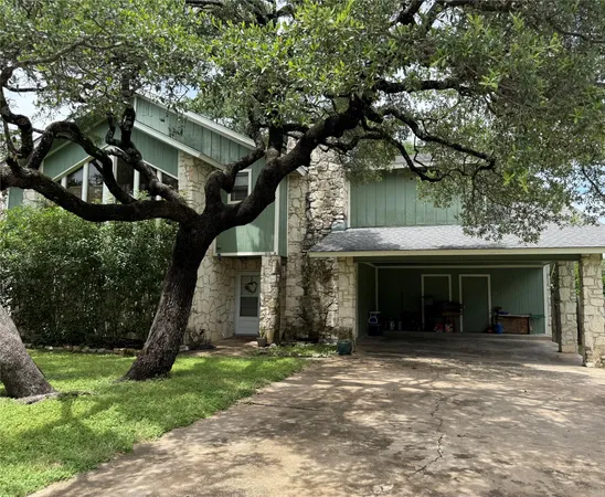 $1,500 | 8716 Clearbrook Trail, Unit A, Austin, TX 78729