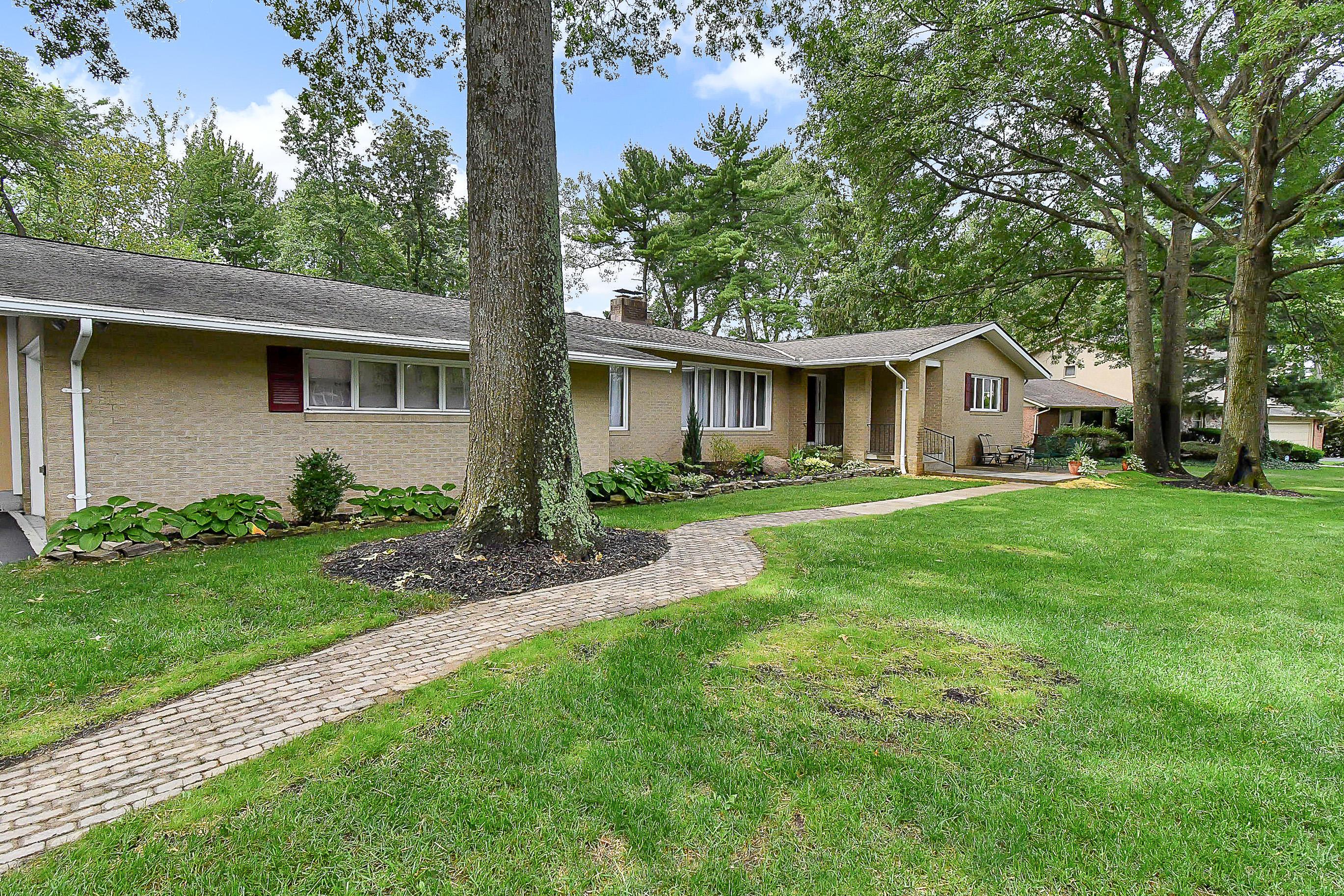 5873 Whitman Road Columbus, OH 43213 - Photo 1 of 52 Gallery Image 1