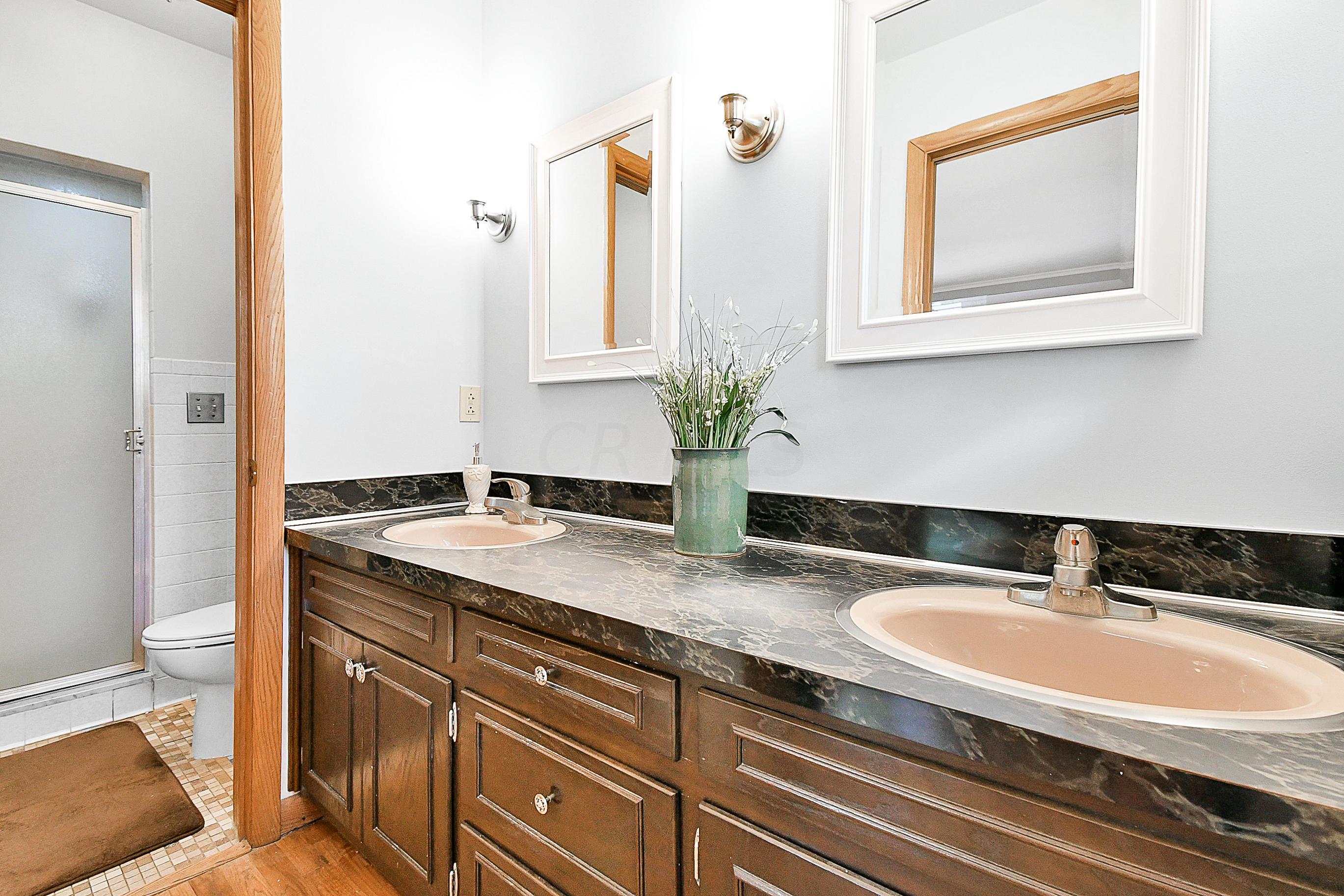 5873 Whitman Road Columbus, OH 43213 - Photo 14 of 52 Gallery Image 14