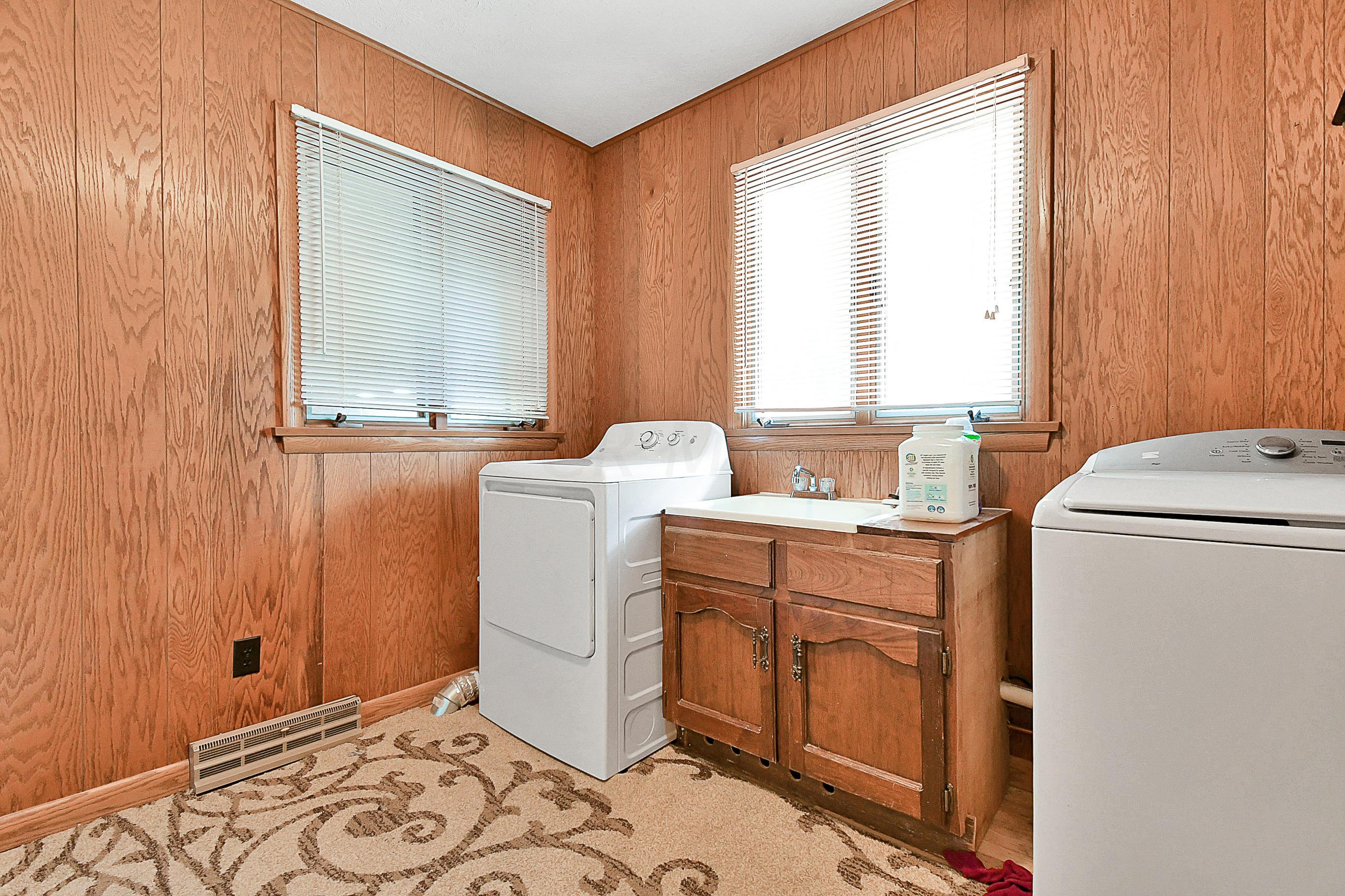 5873 Whitman Road Columbus, OH 43213 - Photo 31 of 52 Gallery Image 31