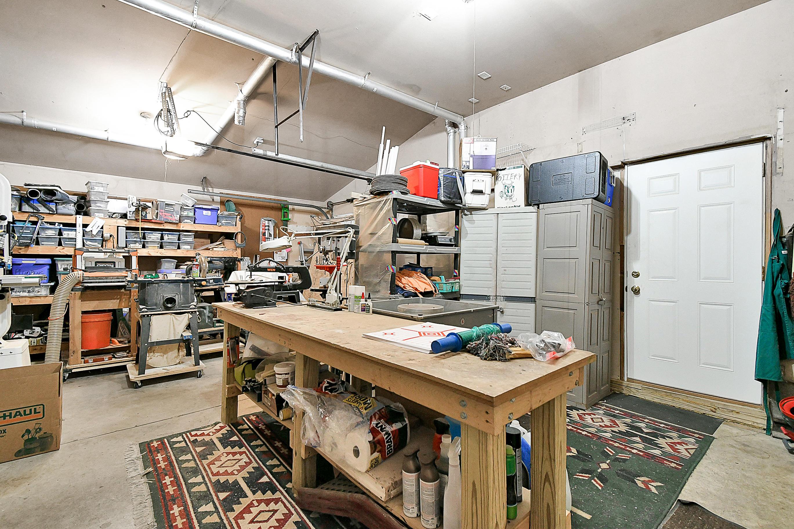 5873 Whitman Road Columbus, OH 43213 - Photo 32 of 52 Gallery Image 32