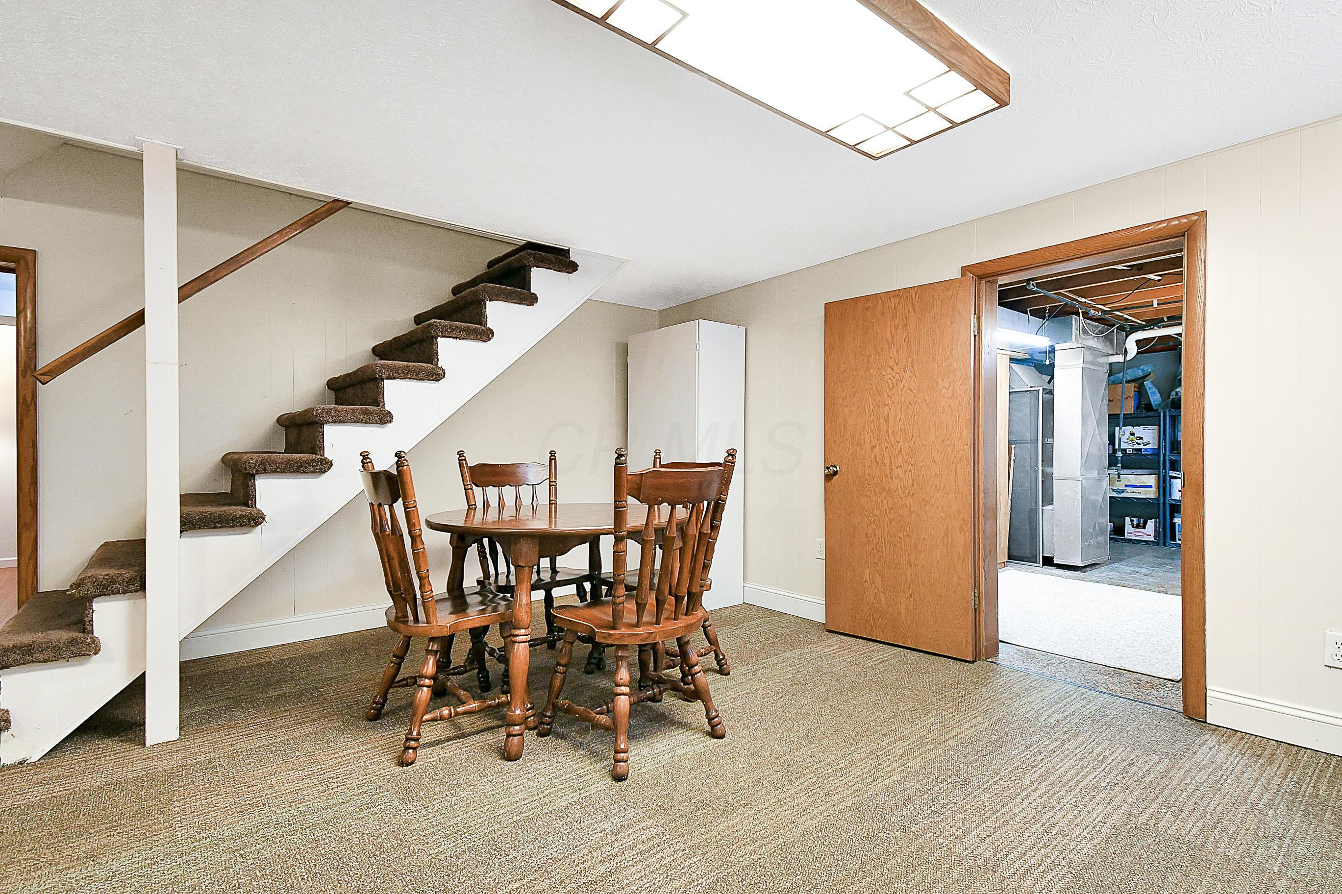 5873 Whitman Road Columbus, OH 43213 - Photo 35 of 52 Gallery Image 35