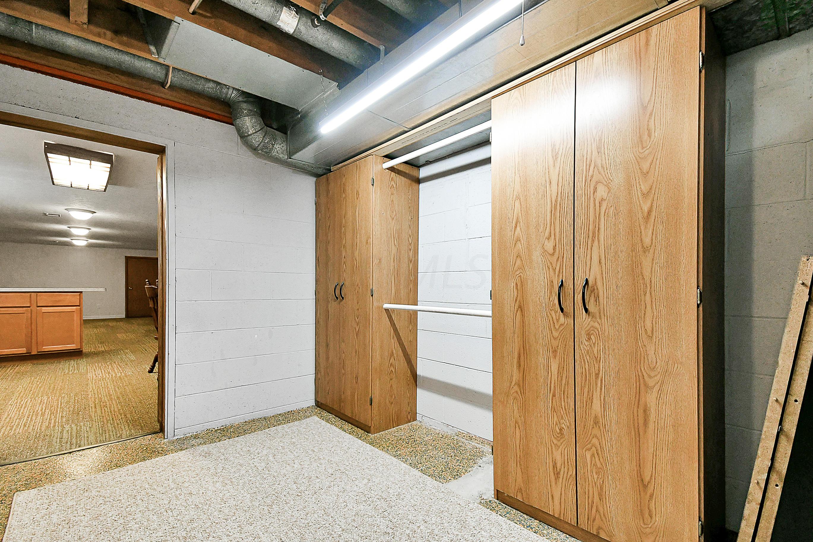 5873 Whitman Road Columbus, OH 43213 - Photo 41 of 52 Gallery Image 41