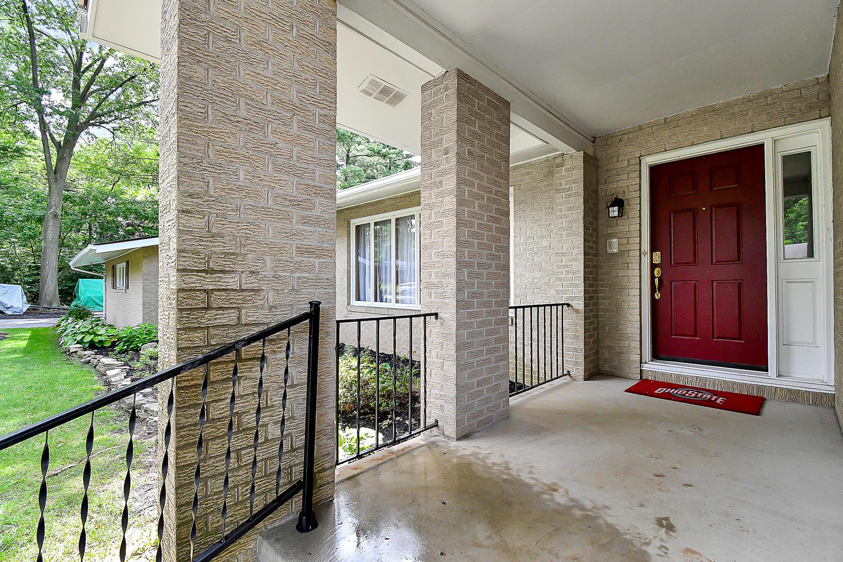 5873 Whitman Road Columbus, OH 43213 - Photo 6 of 52 Gallery Image 6