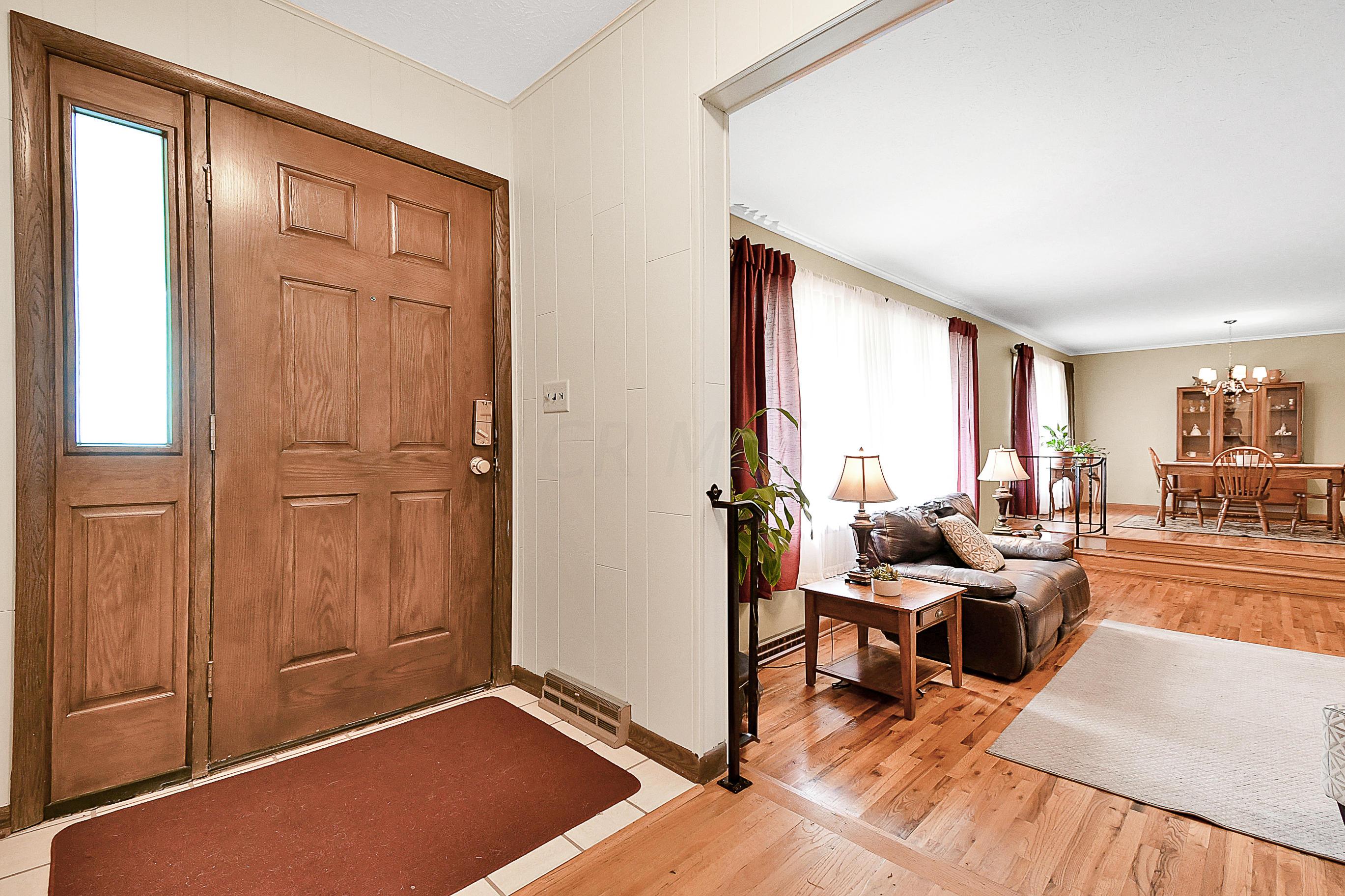 5873 Whitman Road Columbus, OH 43213 - Photo 7 of 52 Gallery Image 7