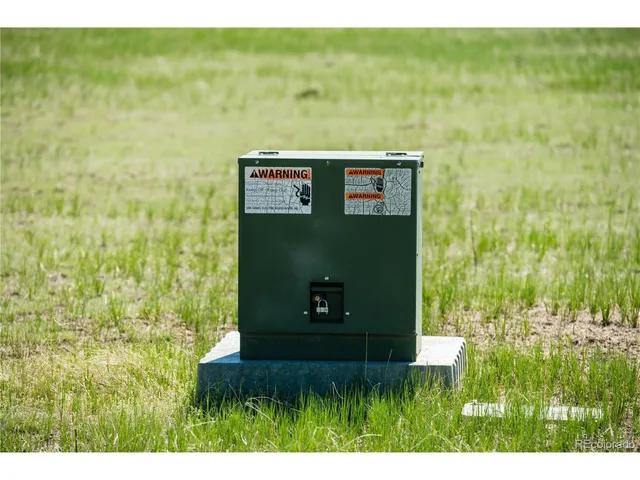a view of outdoor space and garden