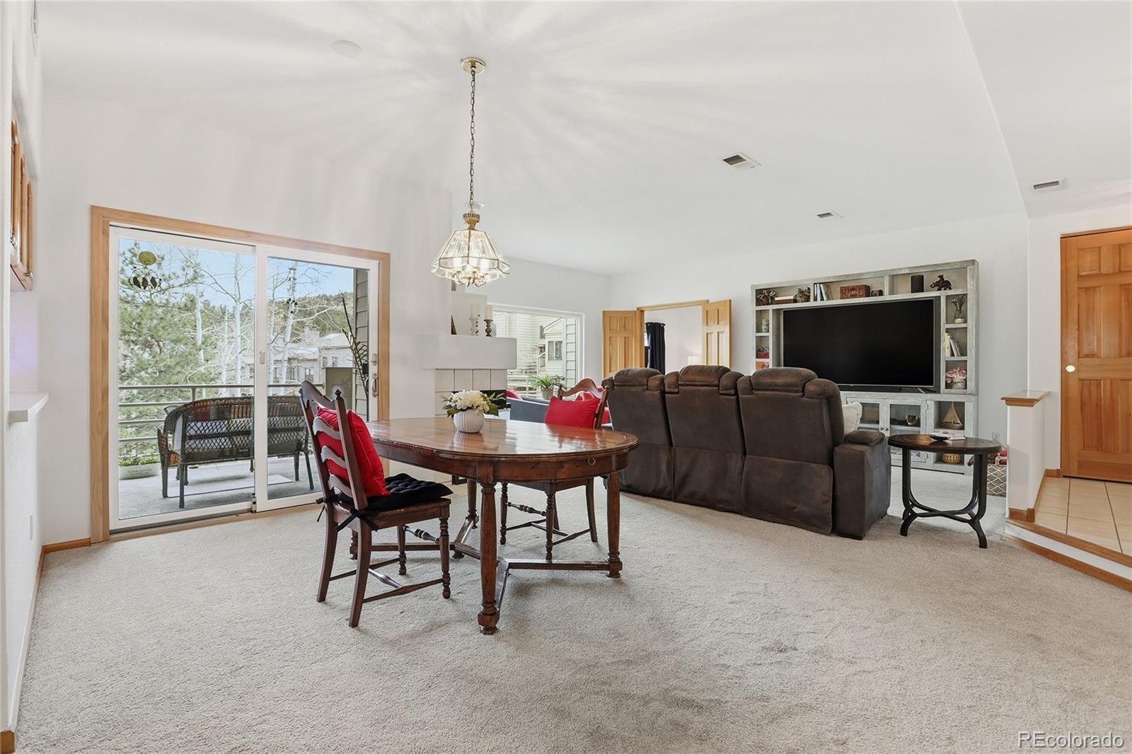 722 Ridgeside Drive Golden, CO 80401 - Photo 4 of 50