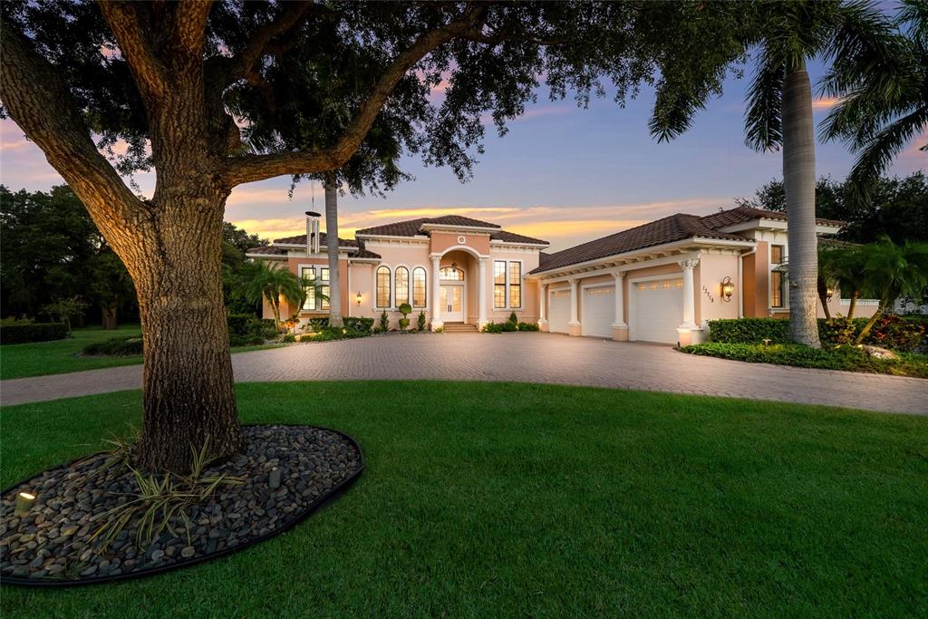 13718 Matanzas Place Lakewood Ranch, FL 34202 - Photo 2 of 67