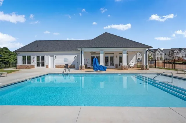 $2,000 | 10 American Avenue, Unit CLOVE, Newnan, GA 30263