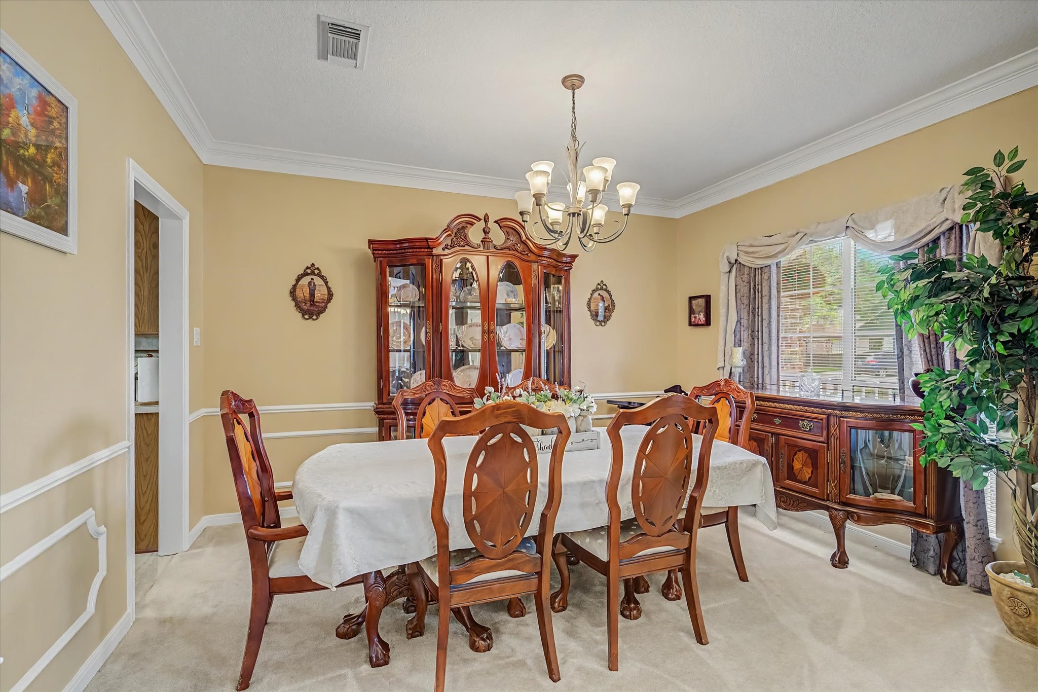129 Lasso Street Angleton, TX 77515 - Photo 7 of 47