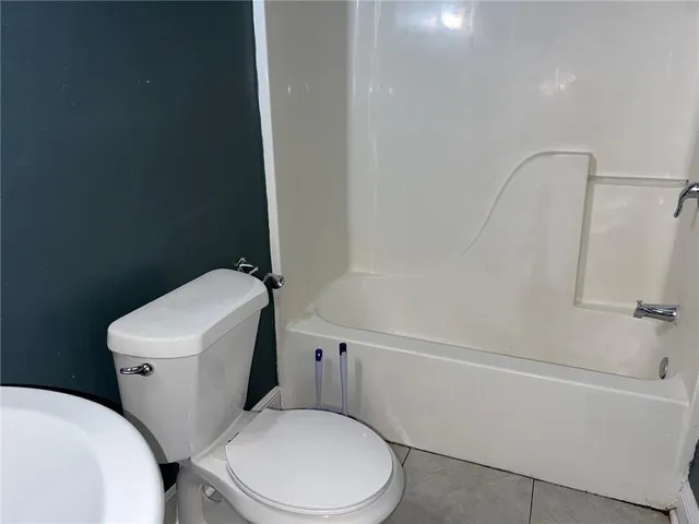 $1,400 | 2633 Iberville Street, New Orleans, LA 70119