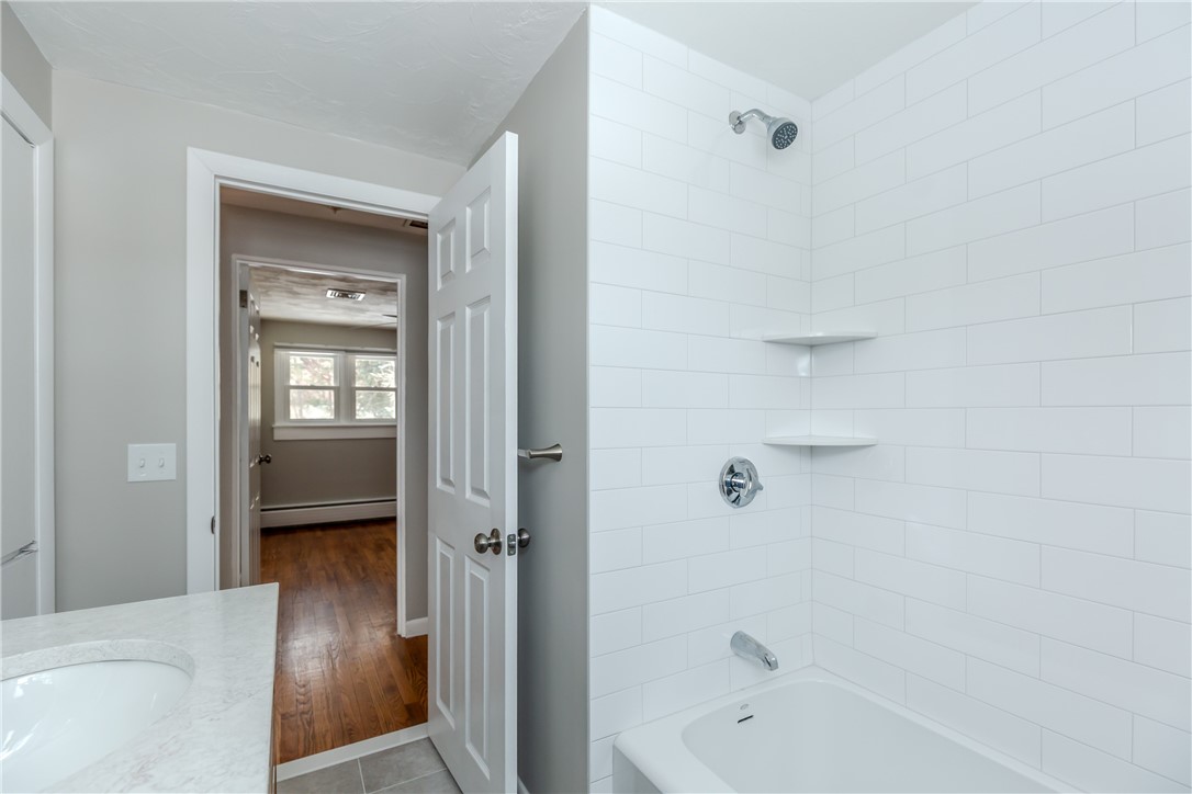 266 Vineyard Road Warwick, RI 02889 - Photo 14 of 31