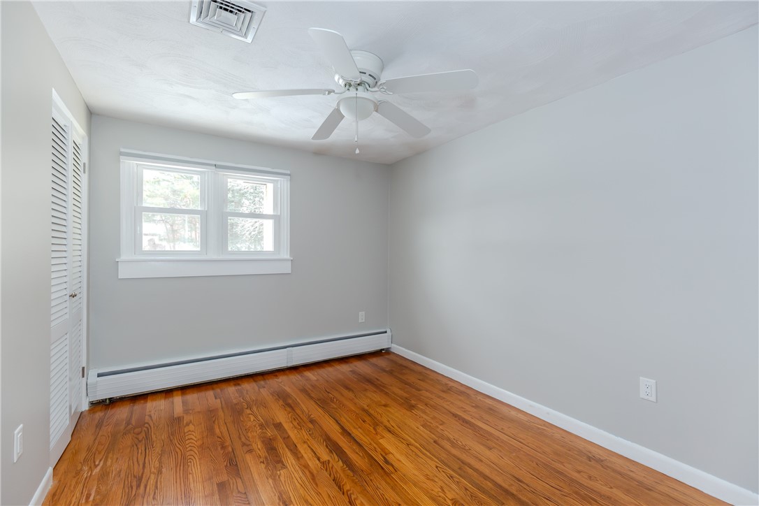 266 Vineyard Road Warwick, RI 02889 - Photo 17 of 31