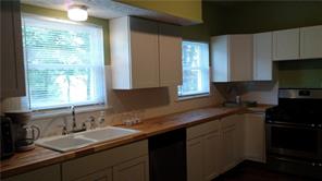 6426 Mendenhall Road Indianapolis, IN 46221 - Photo 2 of 25 Gallery Image 2