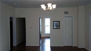 6426 Mendenhall Road Indianapolis, IN 46221 - Photo 5 of 25 Gallery Image 5