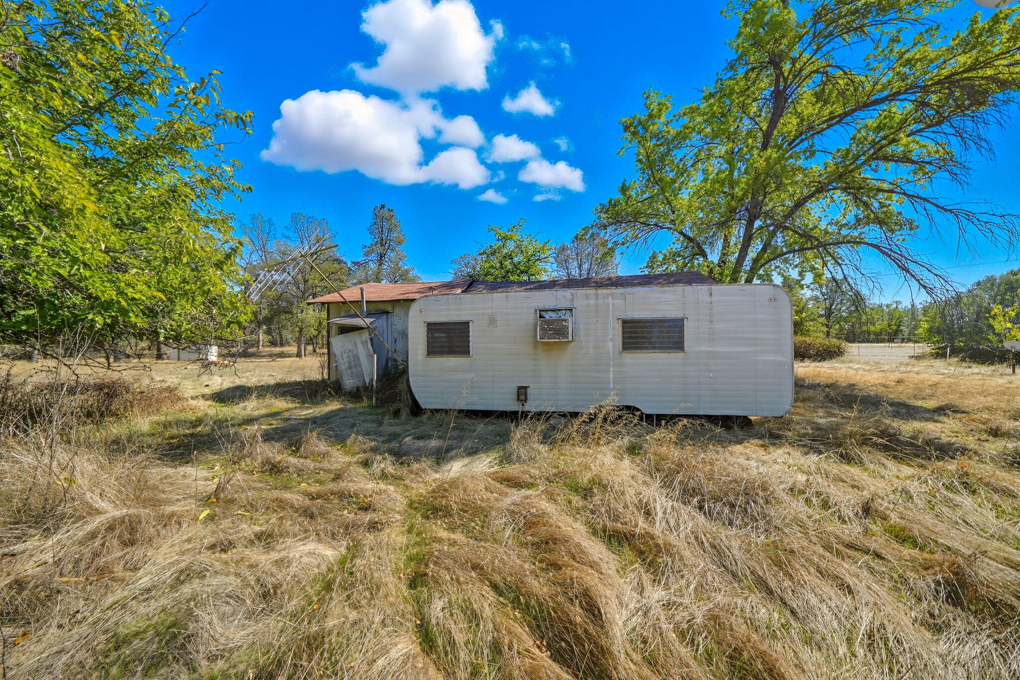6298 Oasis Road Redding, CA 96003 - Photo 11 of 33 10-web-or-mls-IMG-10