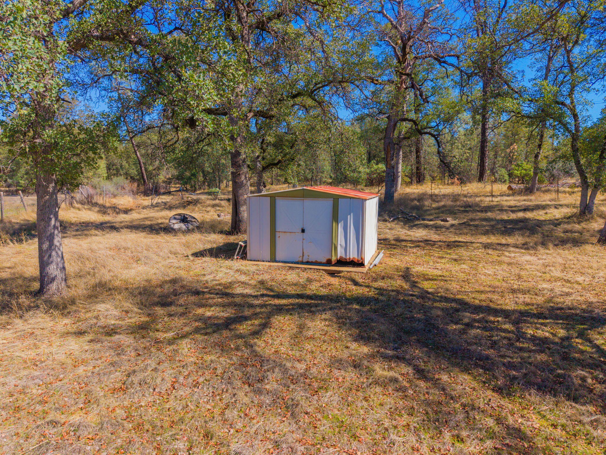 6298 Oasis Road Redding, CA 96003 - Photo 17 of 33 16-web-or-mls-IMG-16