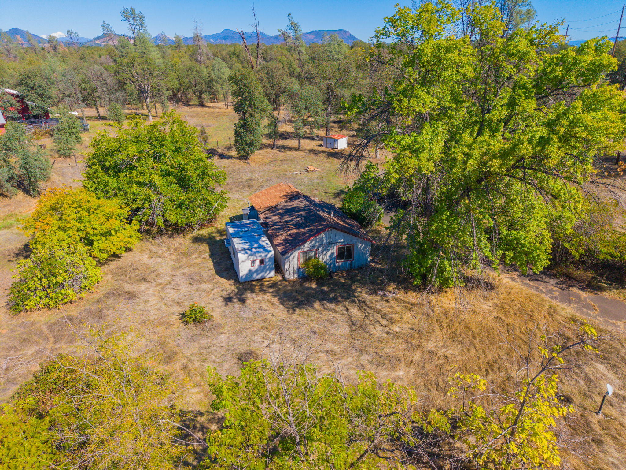 6298 Oasis Road Redding, CA 96003 - Photo 20 of 33 19-web-or-mls-IMG-19