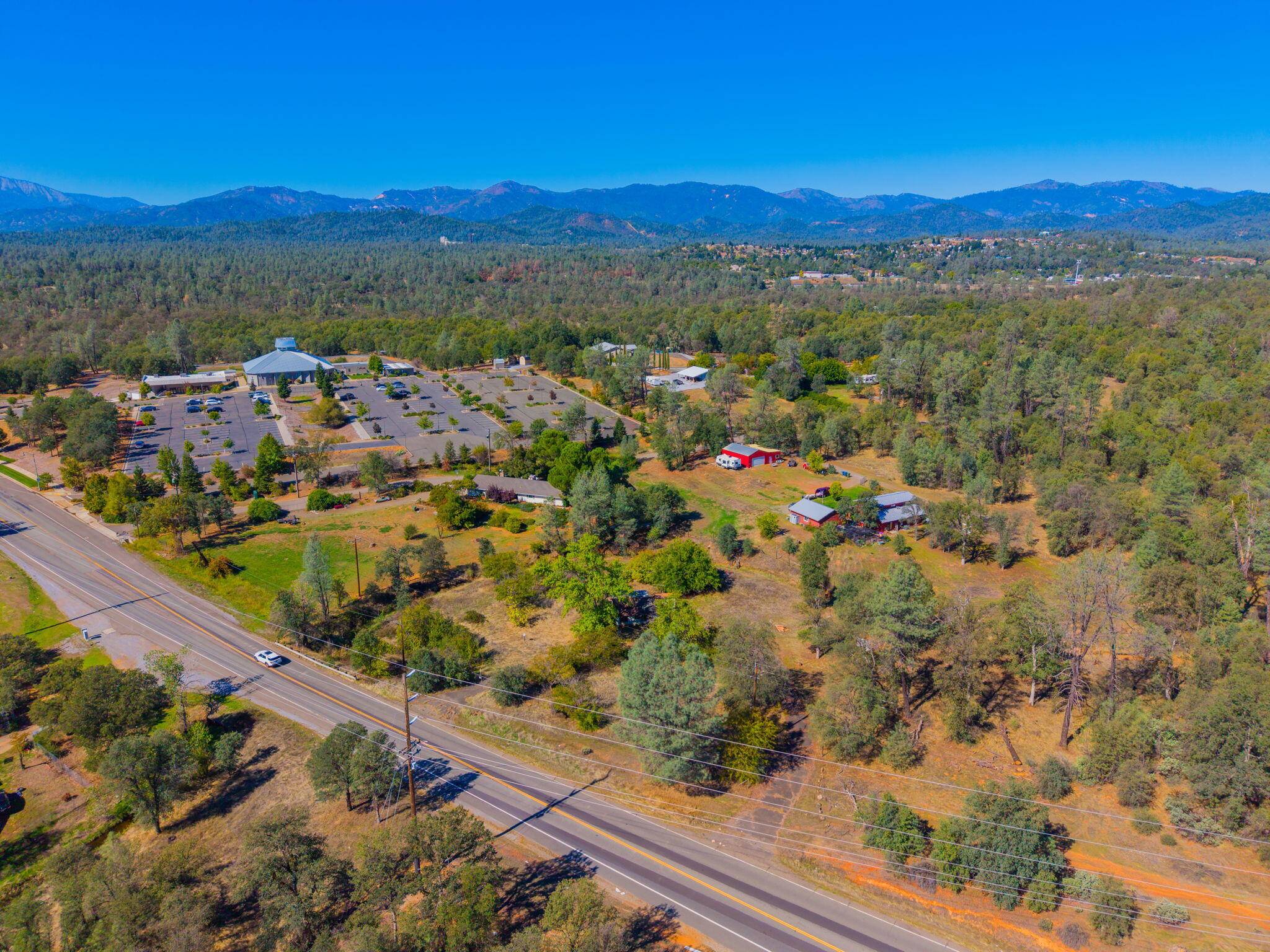 6298 Oasis Road Redding, CA 96003 - Photo 25 of 33 24-web-or-mls-IMG-24