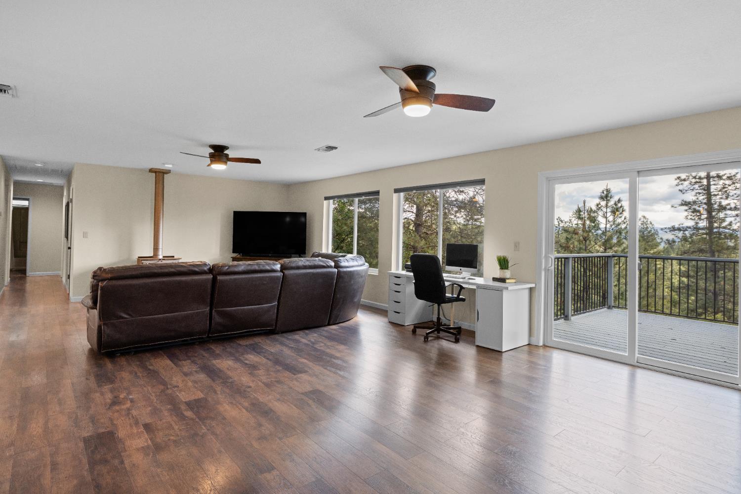 6139 Green Ridge Drive Foresthill, CA 95631 - Photo 14 of 30 a living room with furniture and a flat screen tv