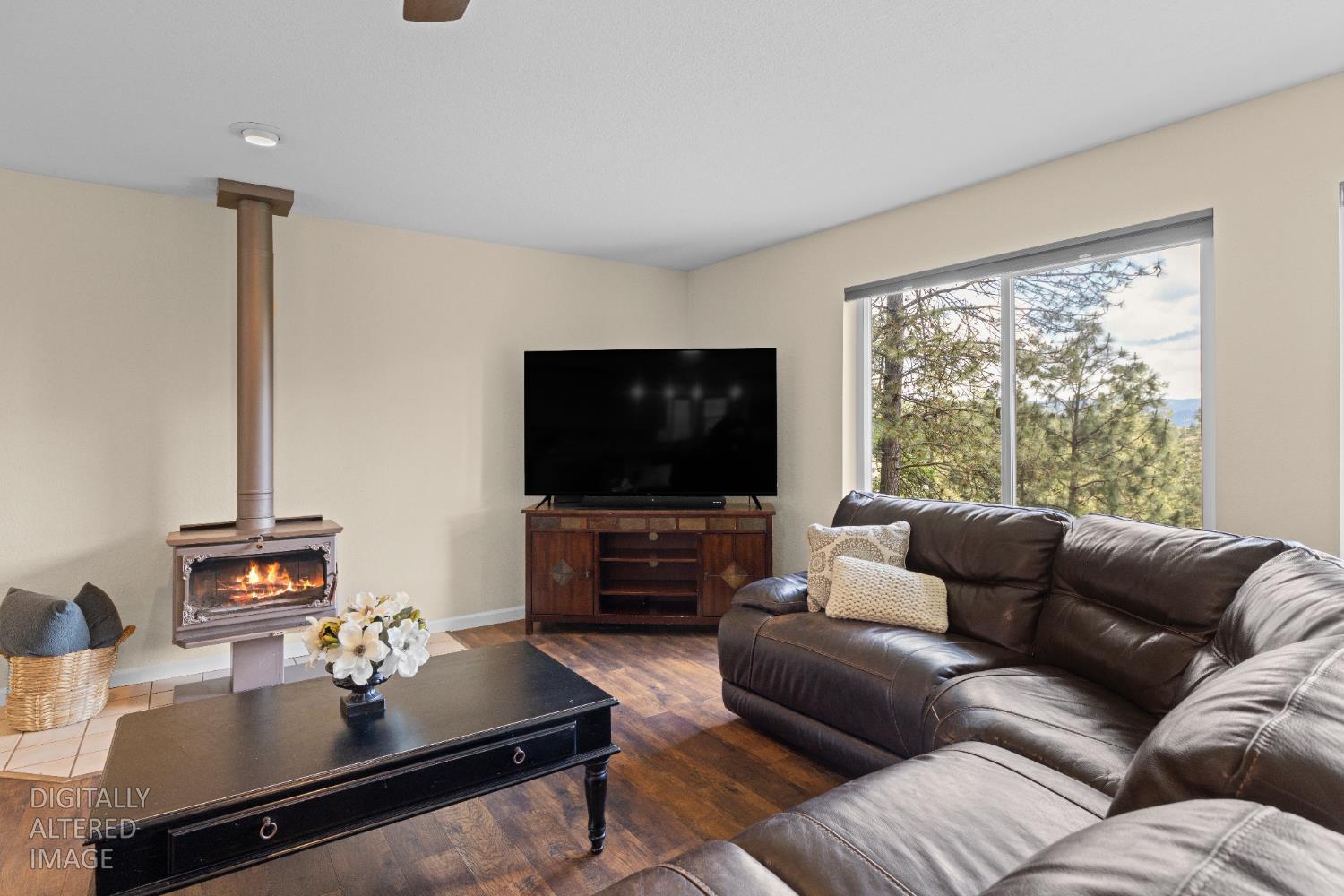 6139 Green Ridge Drive Foresthill, CA 95631 - Photo 16 of 30 a living room with furniture and a flat screen tv
