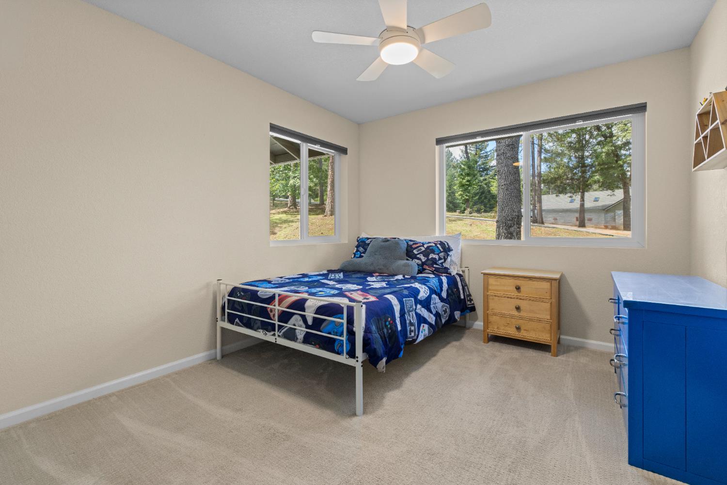6139 Green Ridge Drive Foresthill, CA 95631 - Photo 17 of 30 a bed sitting in a bedroom next to a window