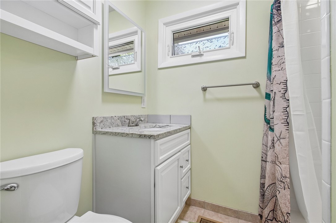 536 Lake Road Webster, NY 14580 - Photo 23 of 45