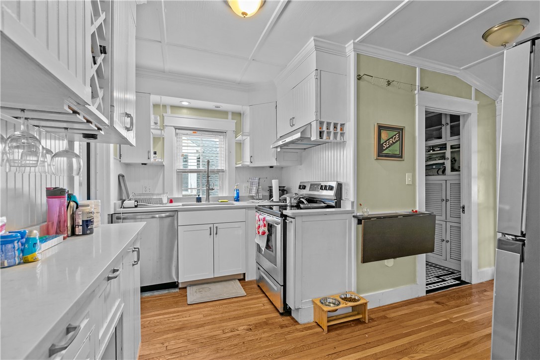 5 Elliot Place Newport, RI 02840 - Photo 27 of 38