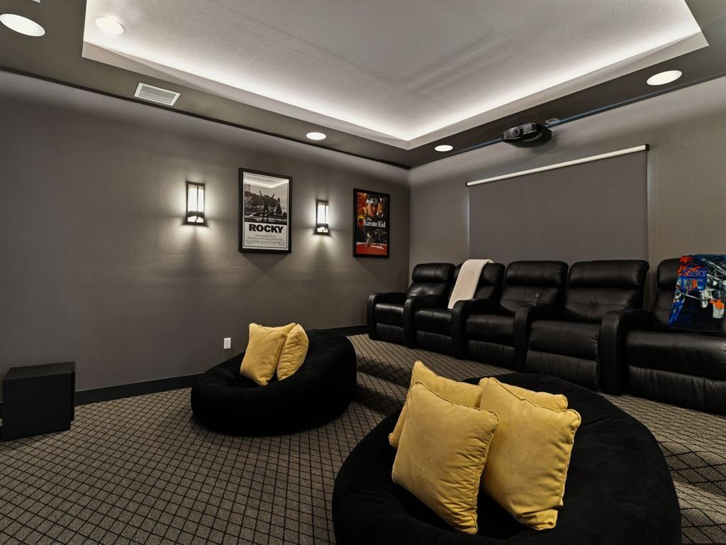 22151 Lake Seneca Road Eustis, FL 32736 - Photo 38 of 77 a living room with furniture