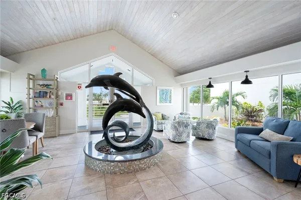$540,000 | 4745 Estero Boulevard, Unit 104, Fort Myers Beach, FL 33931