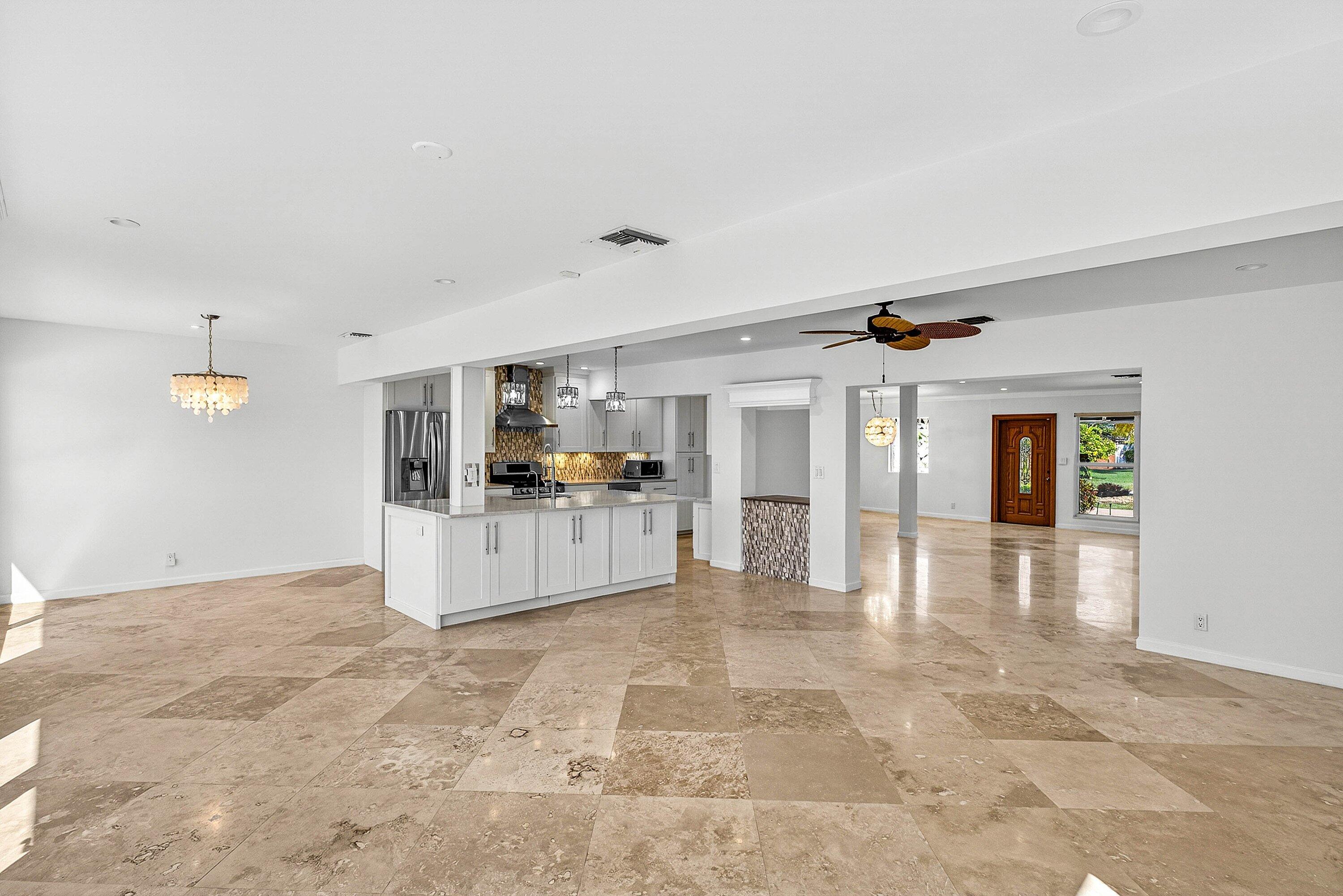 2524 Southeast 9th Street Pompano Beach, FL 33062 - Photo 11 of 45 010-2524Southeast9thStreet-PompanoBeach-