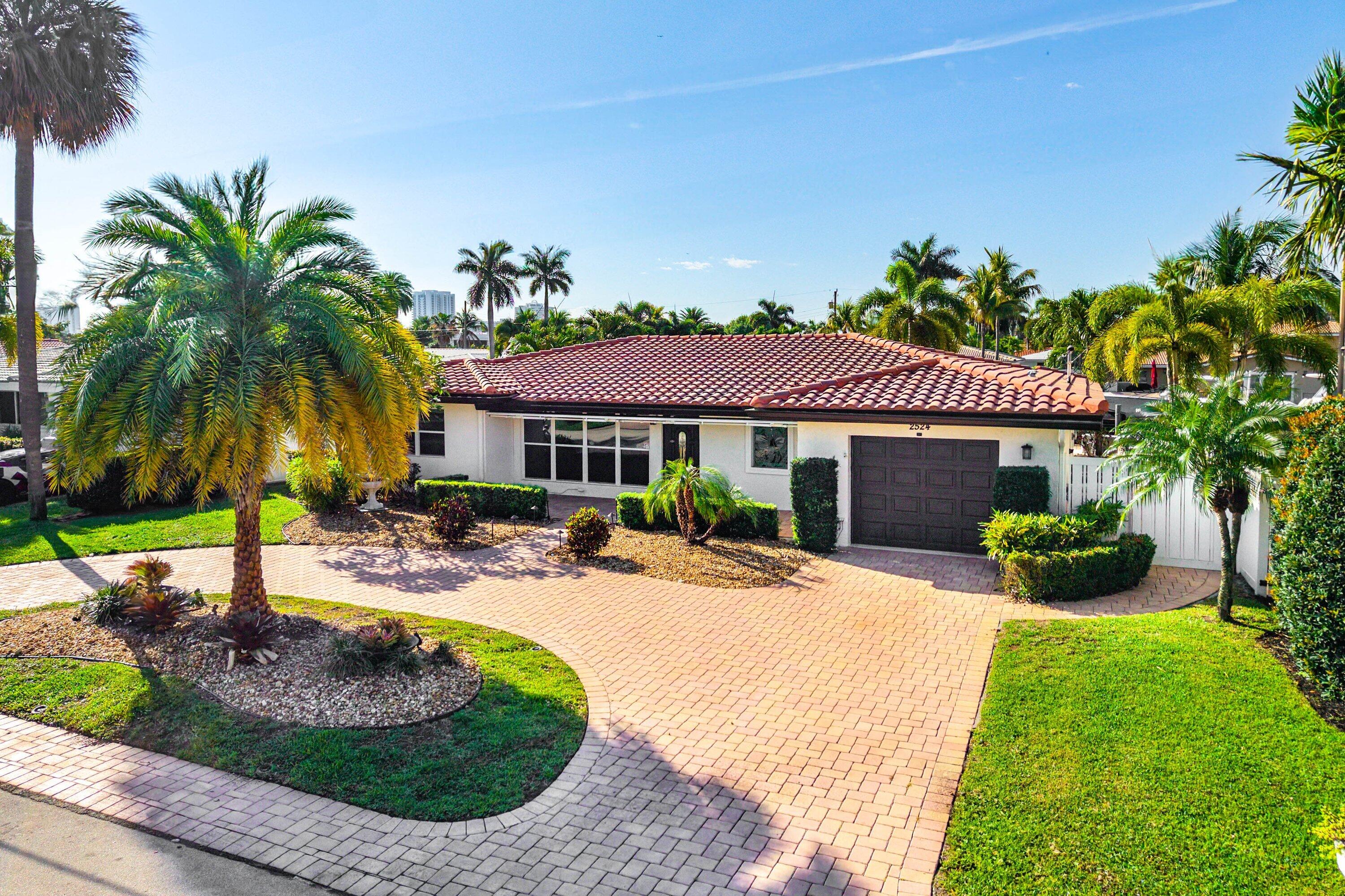 2524 Southeast 9th Street Pompano Beach, FL 33062 - Photo 2 of 45 Front2524