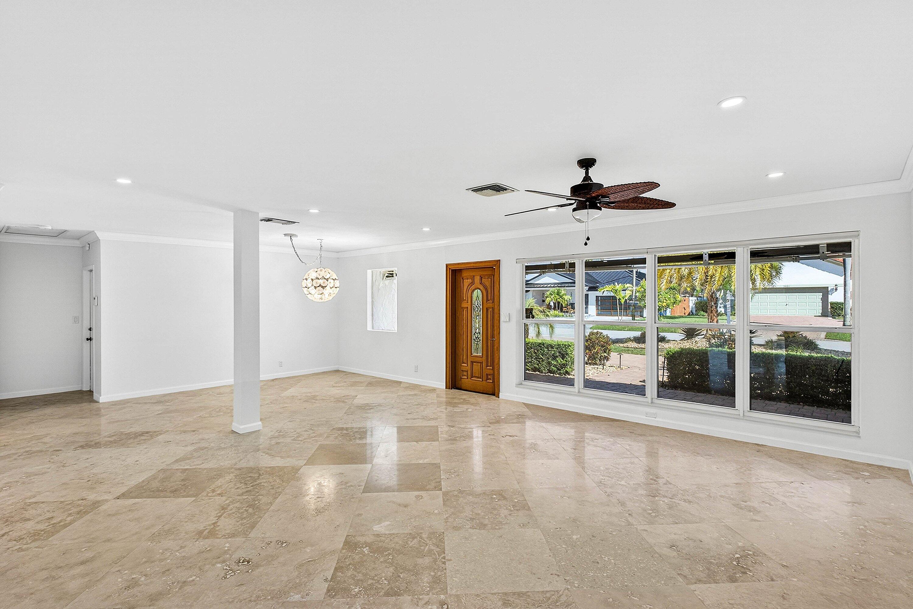 2524 Southeast 9th Street Pompano Beach, FL 33062 - Photo 7 of 45 006-2524Southeast9thStreet-PompanoBeach-