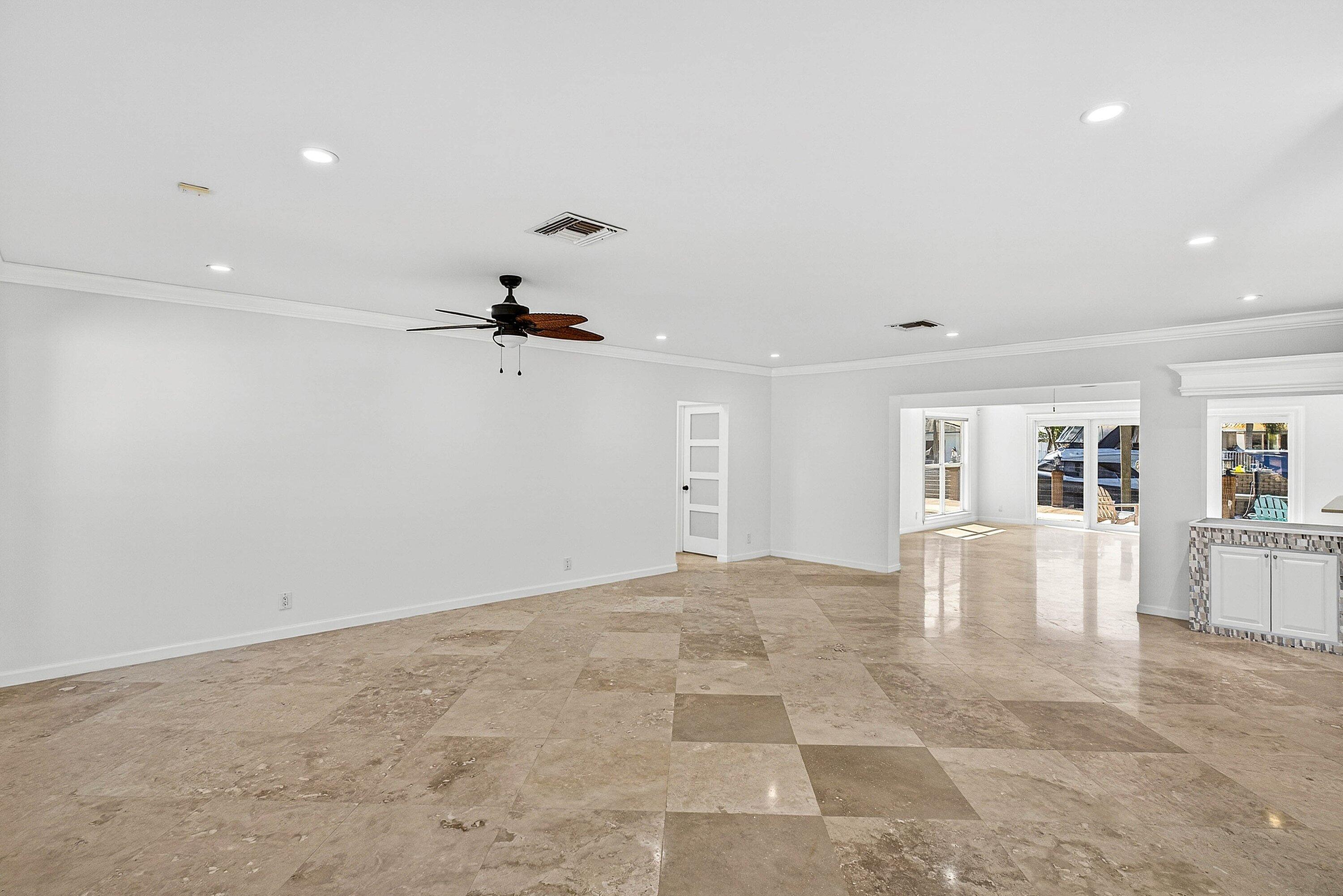 2524 Southeast 9th Street Pompano Beach, FL 33062 - Photo 9 of 45 018-2524Southeast9thStreet-PompanoBeach-