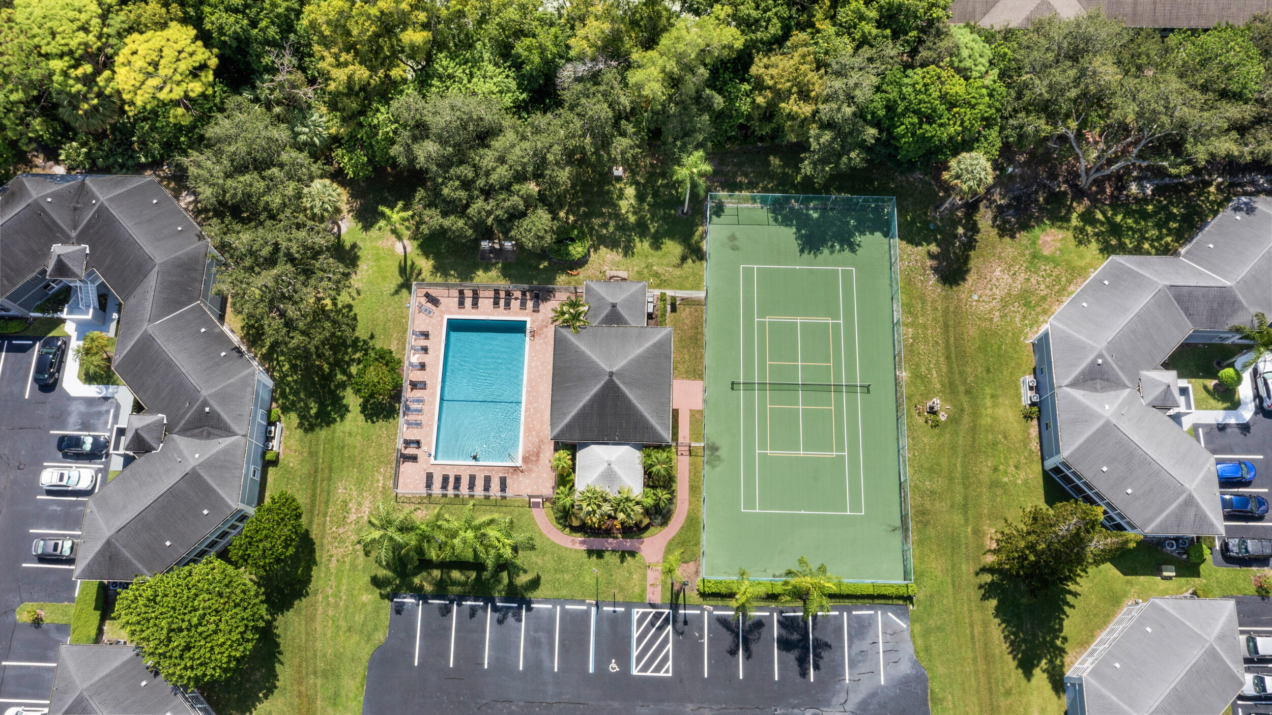 3278 Southeast Aster Lane, Unit F155 Stuart, FL 34994 - Photo 38 of 41 an aerial view of a house having balcony