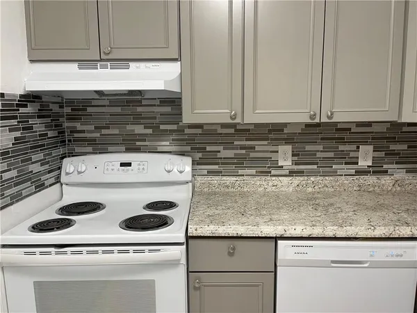 $1,975 | 2180 Northeast 67th Street, Unit 730, Fort Lauderdale, FL 33308