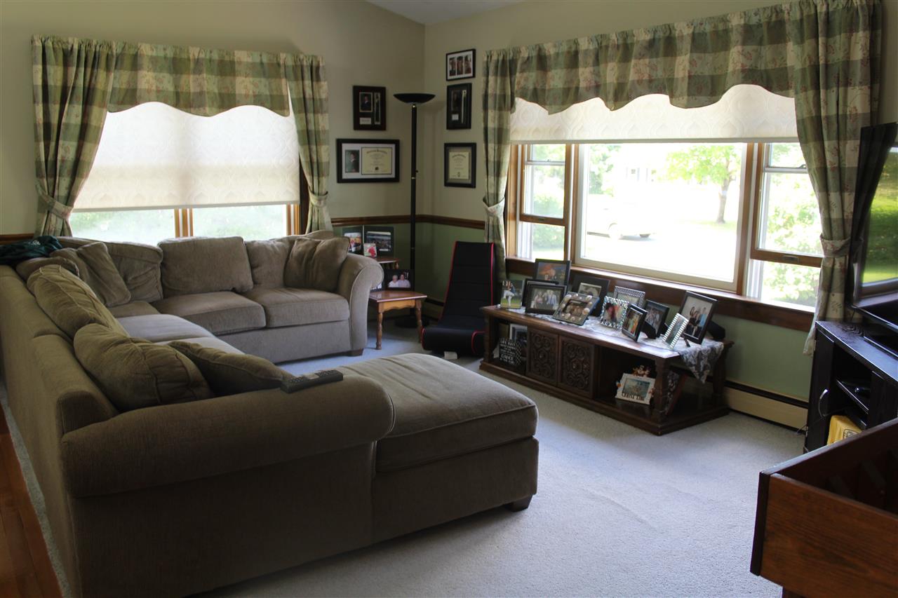 2 Victoria Drive Rockingham, VT 05101 - Photo 11 of 36 Gallery Image 11