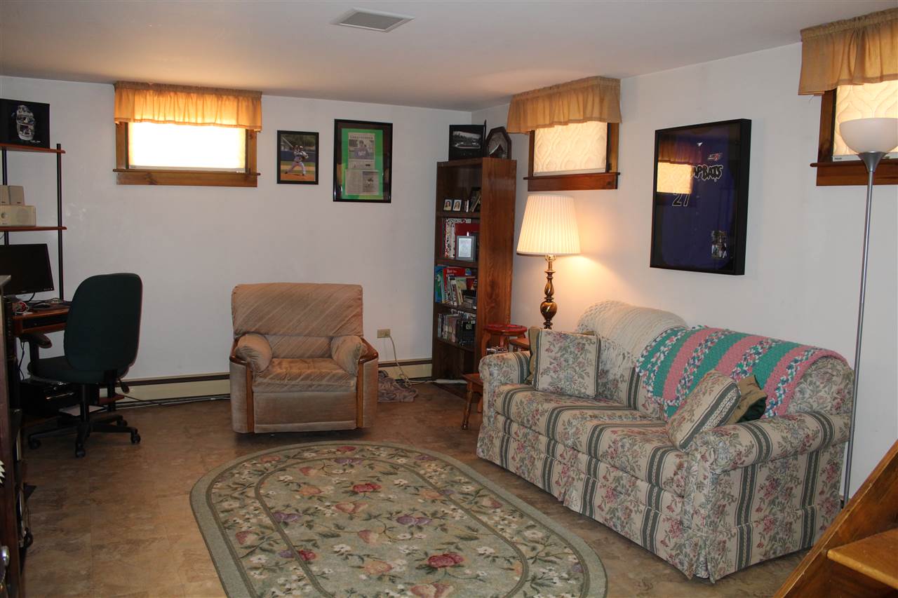2 Victoria Drive Rockingham, VT 05101 - Photo 21 of 36 Gallery Image 21