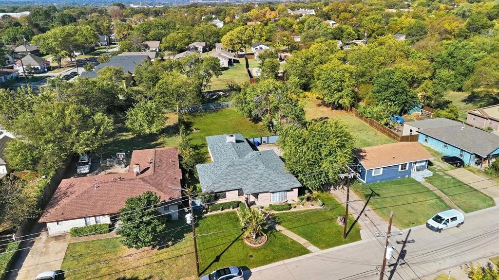 910 Rockwall Street McKinney, TX 75069 - Photo 30 of 34 Aerial perspective of suburban area