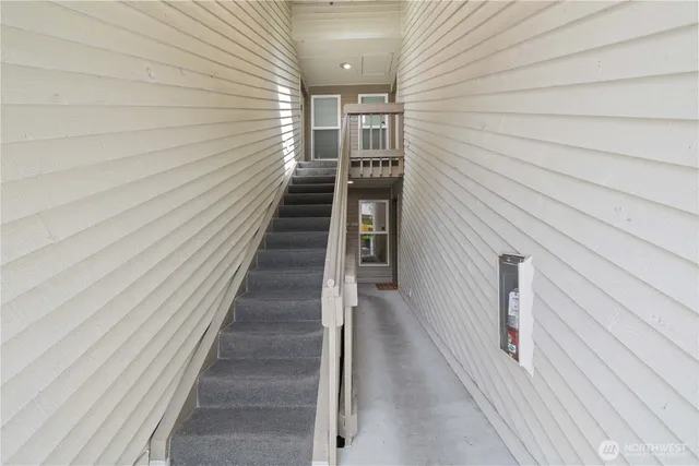 $498,000 | 200 Mountain Park Boulevard Southwest, Unit A204, Issaquah, WA 98027